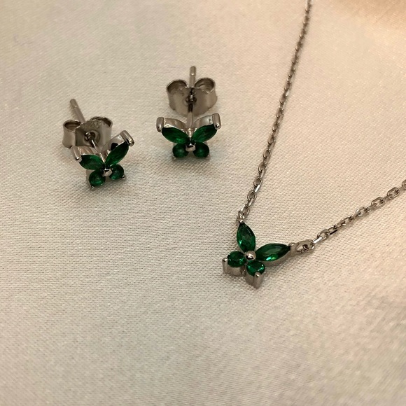 925 Sterling Silver Green Butterfly Girls Set - Picture 3 of 5